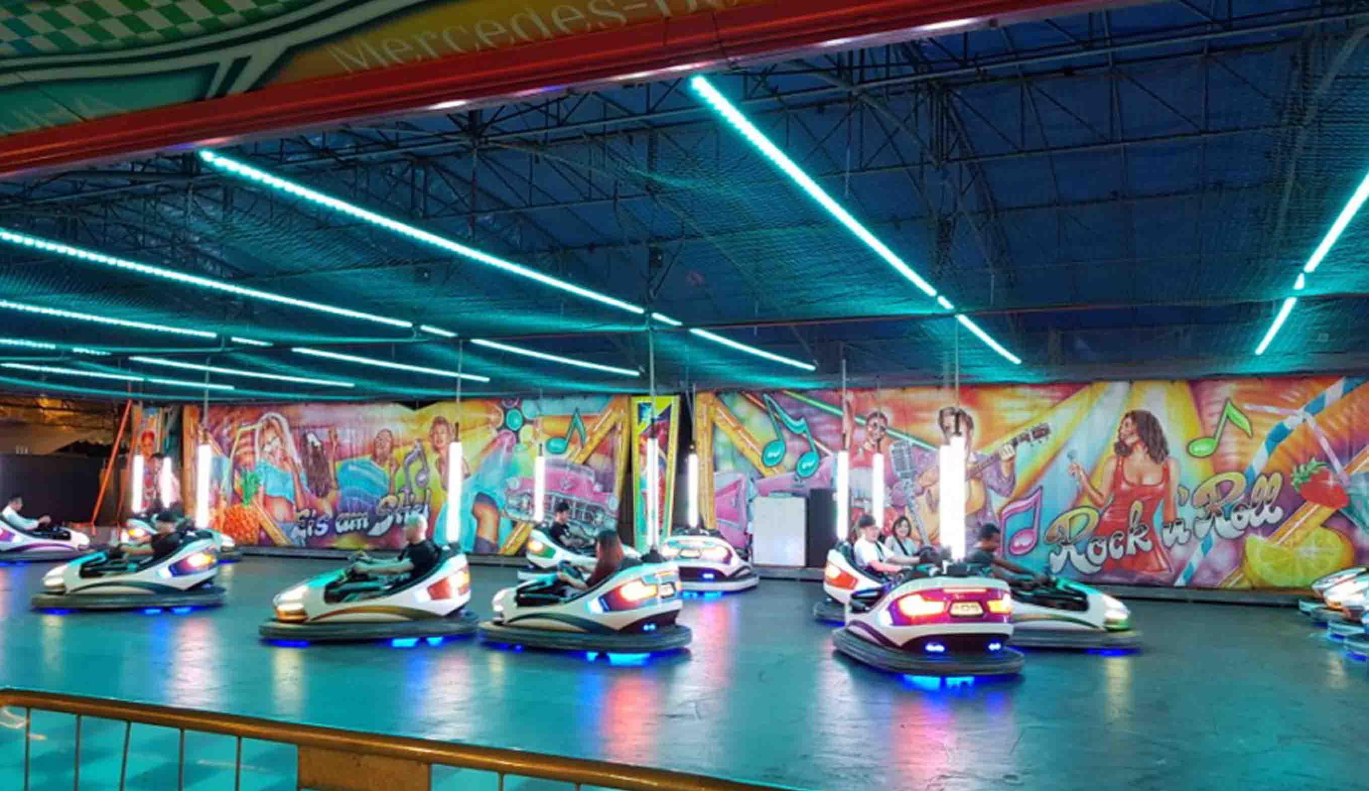 bumper cars carnival